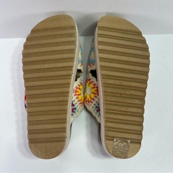 Dirty Laundry Plays Platform Crochet Espadrille Sandals - multi, size 6/36.5 - Picture 4 of 13